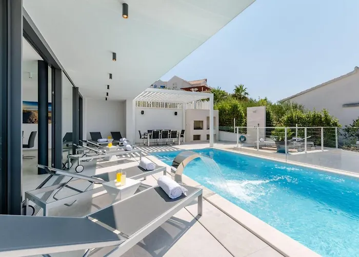 וילה Luxury Vitae סוטיבאן