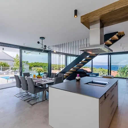 Villa Luxury Vitae Sutivan