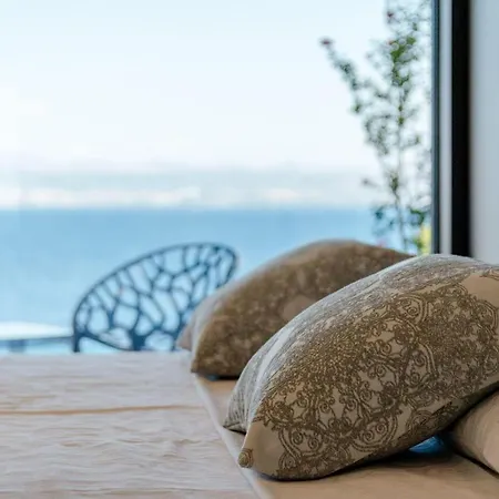 Luxury Vitae Sutivan