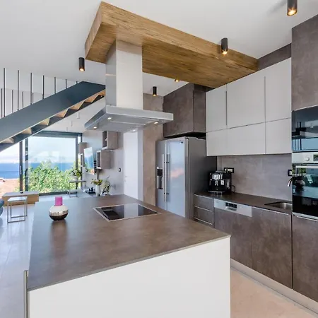 Villa Luxury Vitae Sutivan