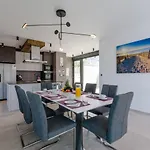 Willa Luxury Vitae Sutivan