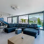 Willa Luxury Vitae Sutivan
