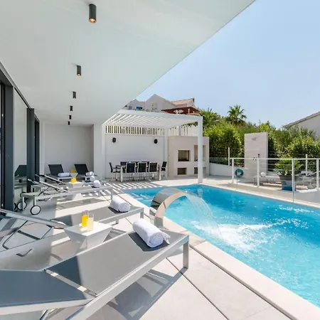 Villa Luxury Vitae Sutivan